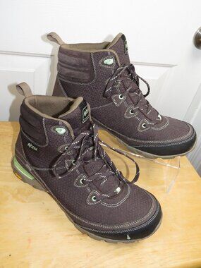 Ahnu Sugarpine Women's Waterproof Hiking Boots Sz 10.5 Numentum